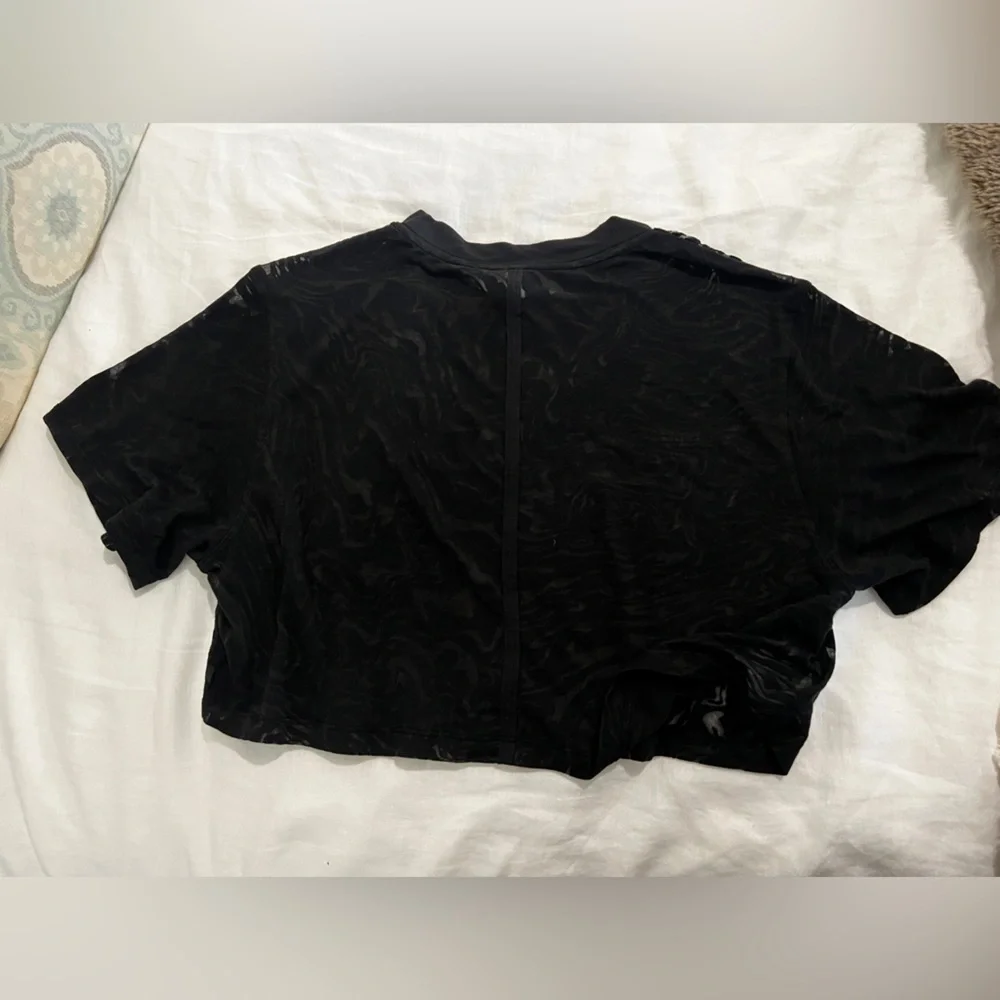 Lululemon mesh tank - Picture 3 of 3